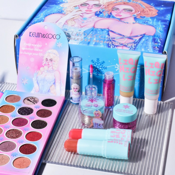 Set de Machiaj Kevin&amp;Coco, 30 de Culori, Farduri de Pleoape, Iluminatoare Lichide, Lip Gloss-uri, Blush, Glitter, Model Regina Ghetii, 24.5x21.2x8.7 cm, Multicolor [3]