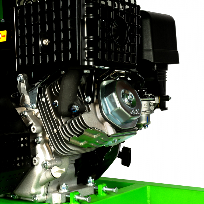 Tocator crengi Micul Fermier, motor benzina 18CP, diametru maxim de taiere Ø120mm, cu carlig de remorcare, pentru brichete [12]