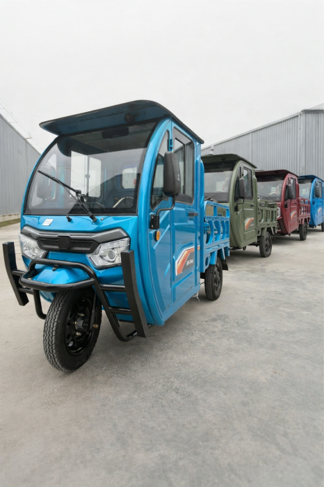 *CU TRANSPORT GRATUIT*Tricicleta electrica WRTKH01  FARA PERMIS cu cabina inchisa, fara permis, Motor 2000W,  Baterii  72V 52Ah, Autonomie 70km, Greutate suportata pana la 774Kg [4]