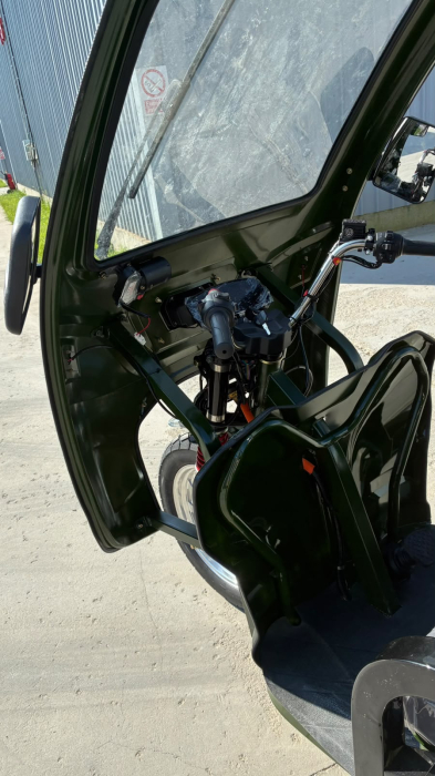 Tricicleta Electrica Knight Z, Cabina cu Parbriz, Bena mare 160x105, Autonomie 70 km, Motor 1500W, 72V/58Ah, fara permis [6]