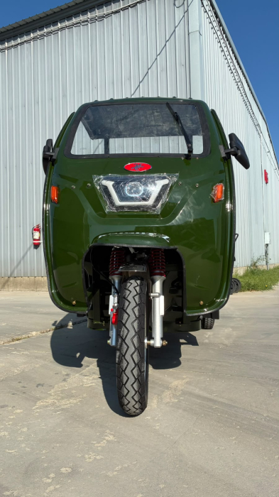 Tricicleta Electrica Knight Z, Cabina cu Parbriz, Bena mare 160x105, Autonomie 70 km, Motor 1500W, 72V/58Ah, fara permis [11]