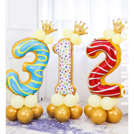 Balon din Folie Metalizata Flippy, Figurina Cifra, Imprimeu Gogosi, Tema Aniversare 100 cm, Ambalaj Individual, Pai inclus, Umflare cu Aer sau Heliu, Multicolor, Cifra 3 [11]