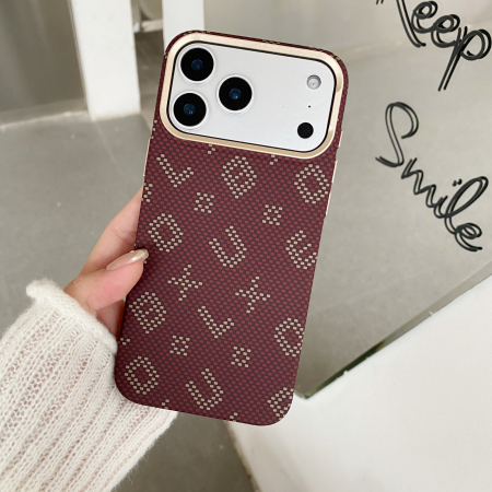 Carcasa Magnetica, Flippy, din Fibra de Carbon, pentru iPhone 15 Pro, Maro [17]