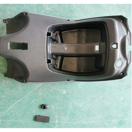 Piese scutere electrice - Compartiment scule față + capac serie cadru + cârlig pentru scuter electric RDB Sulina5 - piesă originală