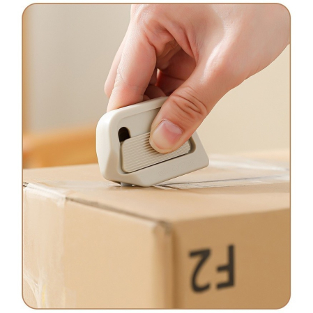 Cutter Portabil, Flippy, din ABS, Magnetic, Lama Ceramica, Autoretractabila, Universal, Alb [3]