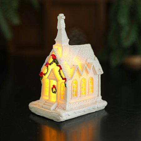 Casă și camping - Decoratiune Ornament de Craciun, Flippy, Biserica de Craciun din Rasina, Model Biserica Mica Iluminata din Interior, 8.8 x 6 x 4.5 cm, Alb