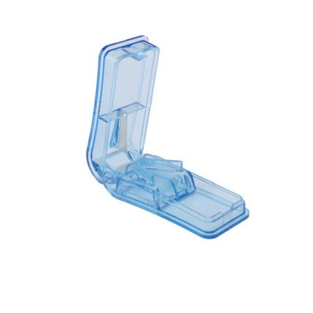Cutii depozitare medicamente - Dispozitiv pentru taiat sau sfaramat medicamente Flippy, material non-toxic, portabil, albastru