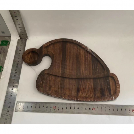 Farfurie cu Tematica de Craciun, Flippy, din Lemn, Margini Rotunjite, Model Caciula de Mos, Maro [1]