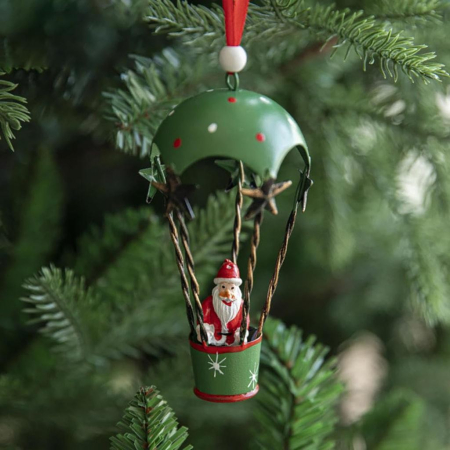 Casă și camping - Figurina pentru Brad de Craciun, Flippy, Model Mos Craciun in Balon cu Aer Cald, Ornament pentru Brad, din Metal, 11 x 5.5 x 5.5 cm, Verde