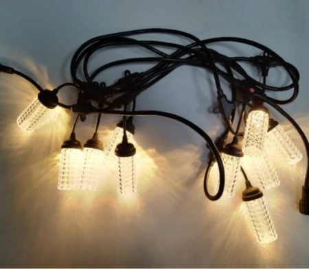 Decoratiuni, ornamente si articole Craciun - Ghirlanda luminoasa de exterior tip diamant 10 becuri, 10 M, 220 V interconectabil, cablu negru, alb cald