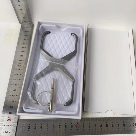 Husa Armor X Compatibila cu iPhone 15, Flippy, Aliaj de Aluminiu, Antisoc, Antizgarieturi, Impermeabila, Margini cu 2 Straturi, Aderent, Montare Usoara, Surubelnita Inclusa, Gri Metalizat [9]