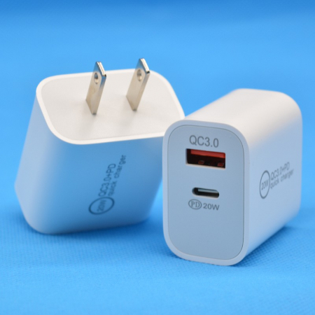Incarcator Fast Charging QC 3.0, Flippy, Dual Port USB-A si USB-C cu Cap de Incarcare Standard European, 20 W, fara Cablu, Alb [1]