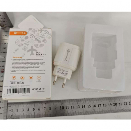 Incarcator Rapid QC3.0, Flippy, 3 Porturi USB, 2.1A, 18W, din ABS, Protectie Supraincalzire, Gama Macarons, Alb [4]