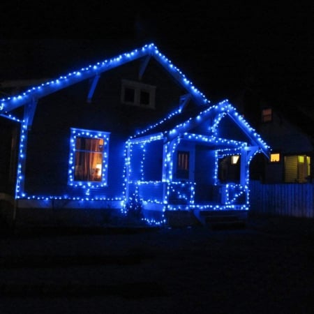 Instalatie Craciun, 15 m, 150 Led-uri ,Liniara, Albastru, 8 jocuri de lumini, Transformator, Interconectabila, Prelungitor 3 m inclus, Fir Transparent, Flippy [1]