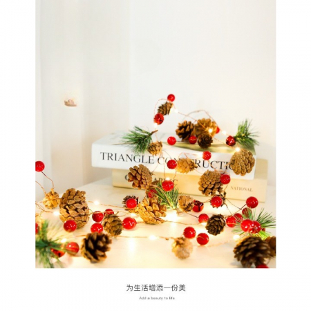 Instalatie Craciun cu baterii, 2 metri, 20 LED-uri tip Ace, conuri de pin si clopotei, Alb Cald, Flippy [4]