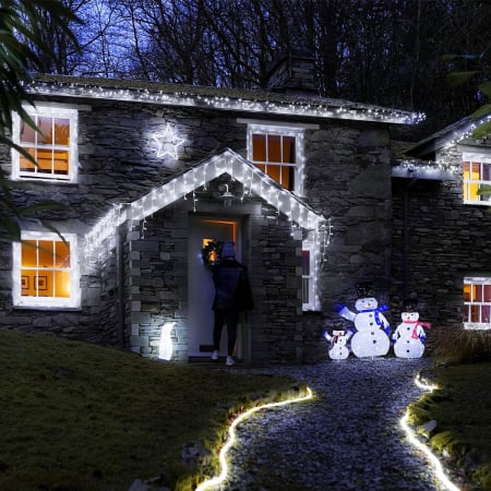 Pentru Casa si Camping - Instalatie Craciun Premium, IP65, Exterior, 225 m, Led-uri ,Franjuri, Turturi, Alb rece, Flash, Alimentator, Interconectabila, Fir Alb Cauciucat, 220v, Flippy