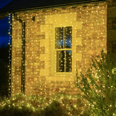 Decoratiuni, ornamente si articole Craciun - Instalatie Craciun Yoto, Tip Perdea, 2 m x 2 m, 240 LED-uri, Prelungitor 1.5 m, 8 Jocuri de Lumini, Interconectabila, Fir transparent, Interior/Exterior, Alb Cald