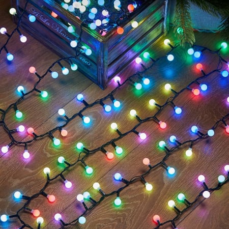 Decoratiuni, ornamente si articole Craciun - Instalatie de Craciun Liniara RGRB Yoto, 10 m, din care 1 m Prelungitor 220V, 40 LED, Bilute Mate, Interconectabila, Utilizare Interior/Exterior, Fir Negru, multicolor