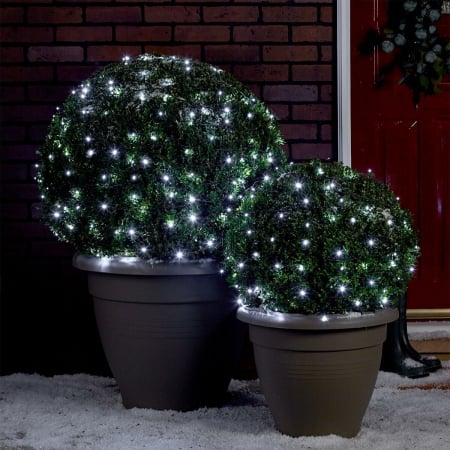 Decoratiuni, ornamente si articole Craciun - Instalatie de Craciun liniara Yoto, 24 m, din care 1 m cablu priza 220V, 300 LED, 8 jocuri de lumini, controler, fir negru, alb rece