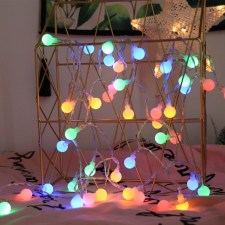 Instalatie sfere brad Craciun Flippy, 4 metri, 30 LEd-uri, alimentare la retea, fir transparent, multicolora [1]