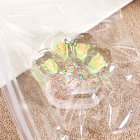 Jucarie Antistres Squishy, Flippy, cu Revenire Lenta, Model Cat Paw, Squeeze Pinch Family, 6.5 x 7 cm, din Tpr, 4-6 Ani, Model 3 Legume, Transparent [2]