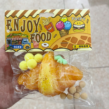 Jucarie Antistres Squishy, Flippy, cu Revenire Lenta, Model Croissant, 10x8 cm, 90g, Ambalaj Transparent, Maro [4]