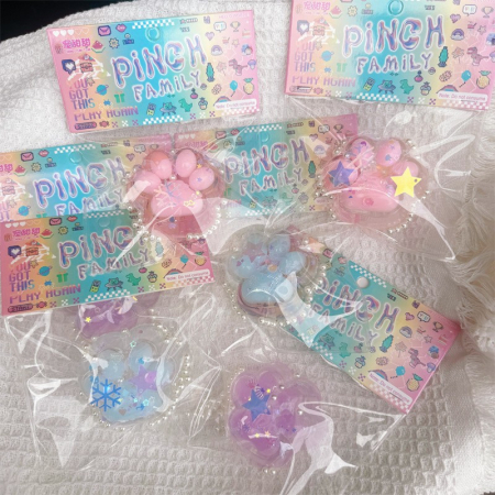 Jucarie Antistres Squishy, Flippy, cu Revenire Lenta, Model Labuta de Pisica, 6x5.5 cm, 70g, Ambalaj Transparent, Roz-Transparent [1]
