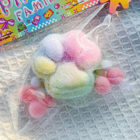 Jucarie Antistres Squishy, Flippy, cu Revenire Lenta, Model Labuta de Pisica Pufoasa, 6x6 cm, 70g, Ambalaj Transparent, Multicolor [4]