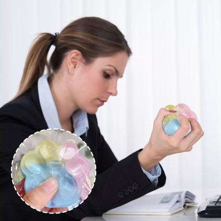 Jucarie Antistres Squishy, Flippy, cu Revenire Lenta, Squeeze Pinch Family, Model Cat Paw, 6.5 x 6 cm, din Tpr, 4-6 Ani, Model Curcubeu, Multicolor cu Insertii [1]