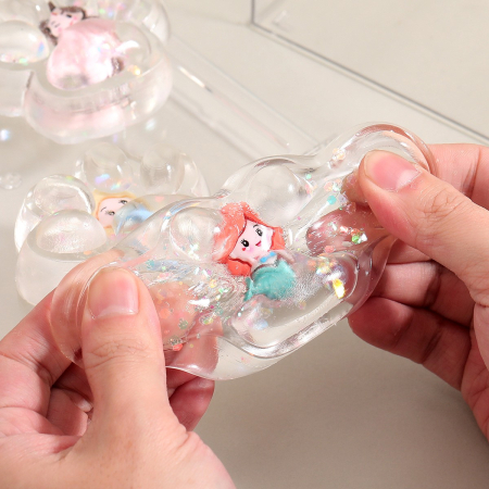 Jucarie Antistres Squishy, Flippy, Labuta de Pisica Pufoasa, cu Revenire Lenta, 7 x 6.5 cm, Model Printesa, Multicolor [7]