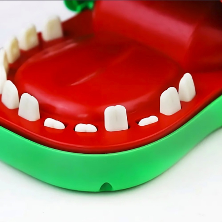 Jucarie interactiva Crocodil Dentist, Flippy, Joc de Grup/Familie, 11 Dinti, Small 15 x 10 x 7.5 cm, Verde [4]