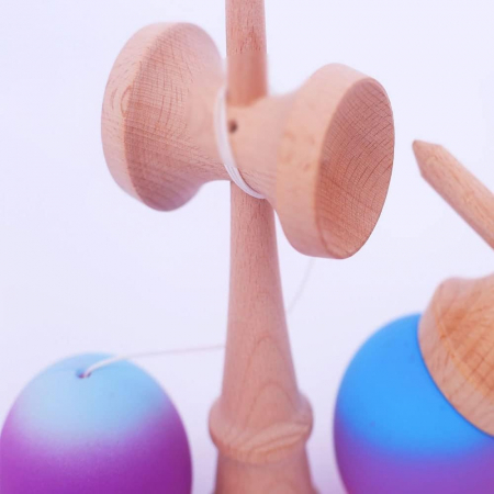 Jucarie Interactiva Kendama, Flippy, din Lemn, 18 cm, Joc de Indemanare pentru Copii si Adulti, Model Gradient 1, Roz/Mov/Albastru [2]