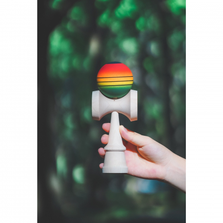Jucarie Interactiva Kendama, Flippy, din Lemn, 18 cm, Joc de Indemanare pentru Copii si Adulti, Model Gradient 4, Rosu/Galben/Verde [1]