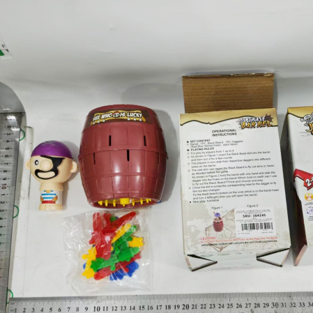 Jucarie interactiva Pirat Saltaret, Flippy, Joc de Grup/Familie, 16 sabii + 1 Pirat, 10 x 10 x 16.5 cm Mov/Maro [2]