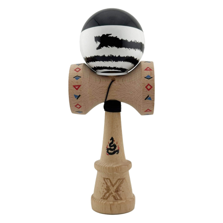 Kendama X Originala, Profesionala, Flippy, BLACK DRAGON, Super Sticky cu Cupe Mari KING SIZE V3, Gaura in Baza, Rulment Metalic, din lemn 18 cm, Ata 62/65 cm, Alb/Negru [1]