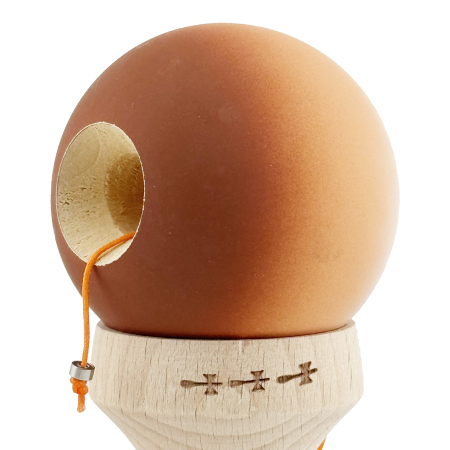 Kendama X Originala, Profesionala, Flippy, Cupe Mari KING SIZE V3, Rubber Grip, Gaura in Baza, Rulment Metalic, din lemn 18 cm, Ata 62/65 cm, Gradient Alb/Maro [5]