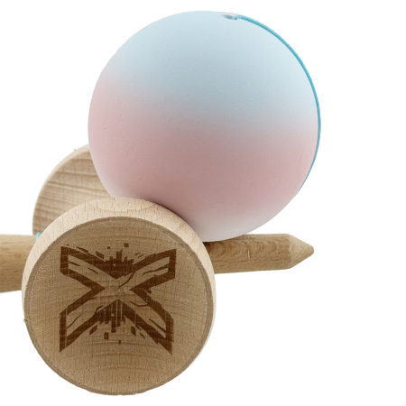 Kendama X Originala, Profesionala, Flippy, Cupe Mari KING SIZE V3, Rubber Grip, Gaura in Baza, Rulment Metalic, din lemn 18 cm, Ata 62/65 cm, Gradient Albastru deschis/Roz/Alb [7]