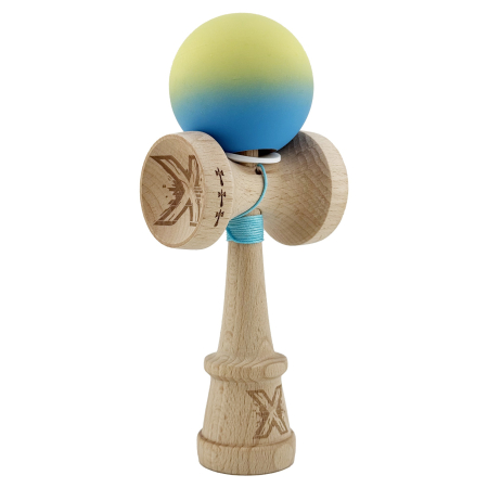 Kendama - Kendama X Originala, Profesionala, Flippy, Cupe Mari KING SIZE V3, Rubber Grip, Gaura in Baza, Rulment Metalic, din lemn 18 cm, Ata 62/65 cm, Gradient Galben/Albastru deschis