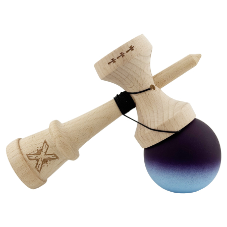 Kendama X Originala, Profesionala, Flippy, Cupe Mari KING SIZE V3, Rubber Grip, Gaura in Baza, Rulment Metalic, din lemn 18 cm, Ata 62/65 cm, Gradient Negru/Albastru deschis [4]