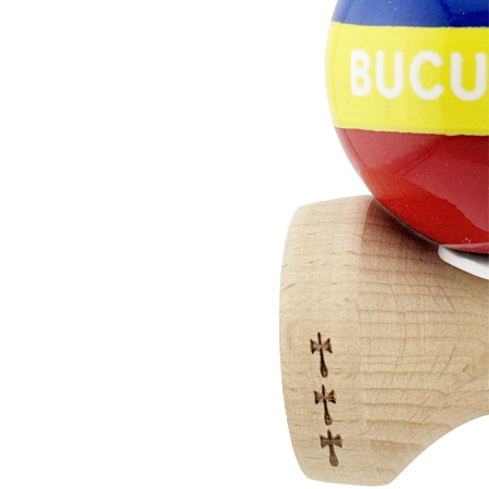 Kendama X Originala, Profesionala, Flippy, Tricolor Edition BUCURESTI, Super Sticky cu Cupe Mari KING SIZE V3, Rulment Metalic si Gaura in Baza, din Lemn 18 cm, Ata 62/65 cm, Multicolor [7]