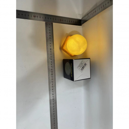 Lampa de veghe in forma de luna 3D Moon Light Alb Cald, alimentare baterii, stand plastic inclus, 8 cm, Flippy [3]