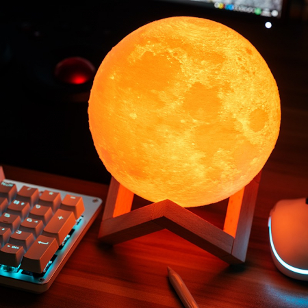 Lampa de veghe in forma de luna cu stele 3D Moon Light, Acumulator integrat, alimentare USB, stand din plastic inclus, 13 cm, 16 culori, Multicolor, Telecomanda inclusa, Flippy [4]