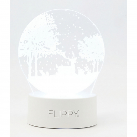 Lampa LED decorativa, Flippy, 3D, Peisaj de iarna, cu telecomanda, doua moduri de alimentare USB si baterii, 20 cm inaltime, din material acril si lumina multicolora, alb [5]