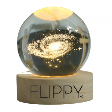 Iluminat & electrice - Lampa LED Decorativa, Flippy, cu Bila de Cristal cu Diametru 6cm, Model Galaxie 3D, Alimentare USB, Suport din Lemn, Lumina Alb Cald