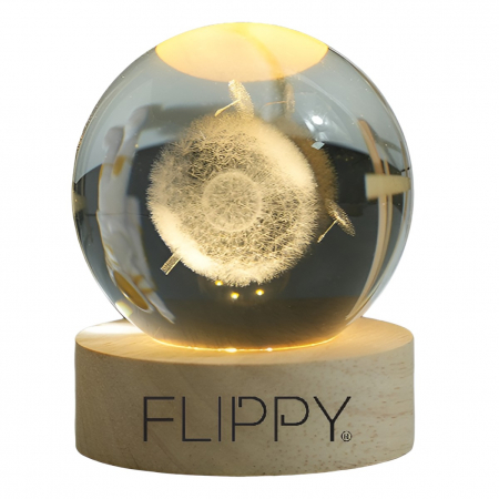 Iluminat & electrice - Lampa LED Decorativa, Flippy, cu Bila de Cristal cu Diametru 6cm, Model Papadie 3D, Alimentare USB, Suport din Lemn, Lumina Alb Cald