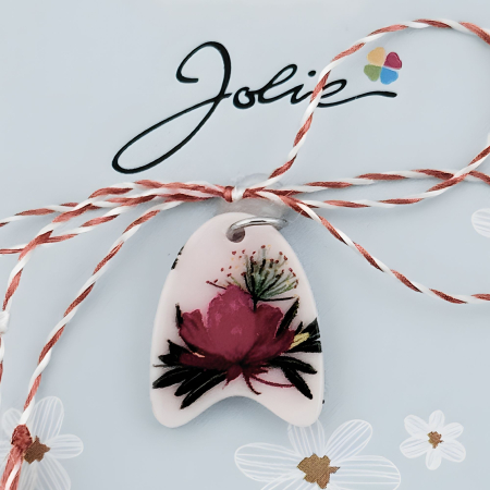 Martisor Traditional din Acril, Jolie, Model Floare Roz, cu Snur Impletit Alb/Rosu, Pandantiv 2 cm, Rosu/Alb [1]