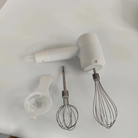 Bucatarie si electrocasnice - Mixer Electric fara Fir, Flippy, pentru Uz Casnic, pentru Oua Smantana Frisca, Maner Plastic, Usor de Utilizat si Depozitat, 3 Accesorii, Alb