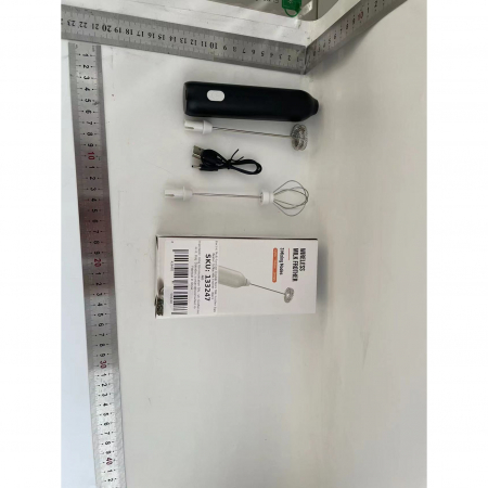 Mixer Spuma Lapte, Flippy, Electric cu Incarcare USB, Bauturi Calde/Reci, Maner Izolat Termic, Otel Inoxidabil, pentru Latte, Ciocolata Calda, Cappuccino, Frappe, Usor de Folosit, 2 Accesorii, Negru [1]