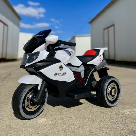 Jucarii, Copii & Bebe - Motocicleta electrica cu 2 motoare pentru copii, sezut din piele si lumini in roti - LB5188 Alb