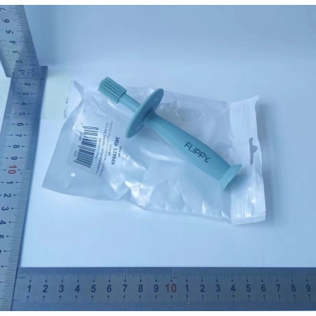 Lichidare Periuta de Dinti din Silicon pentru Bebelusi, Flippy, fara BPA, 360 Grade, Bariera Anti-Inghitire, Maner Ergonomic, 12.5 x 15 cm, Turcoaz [1]